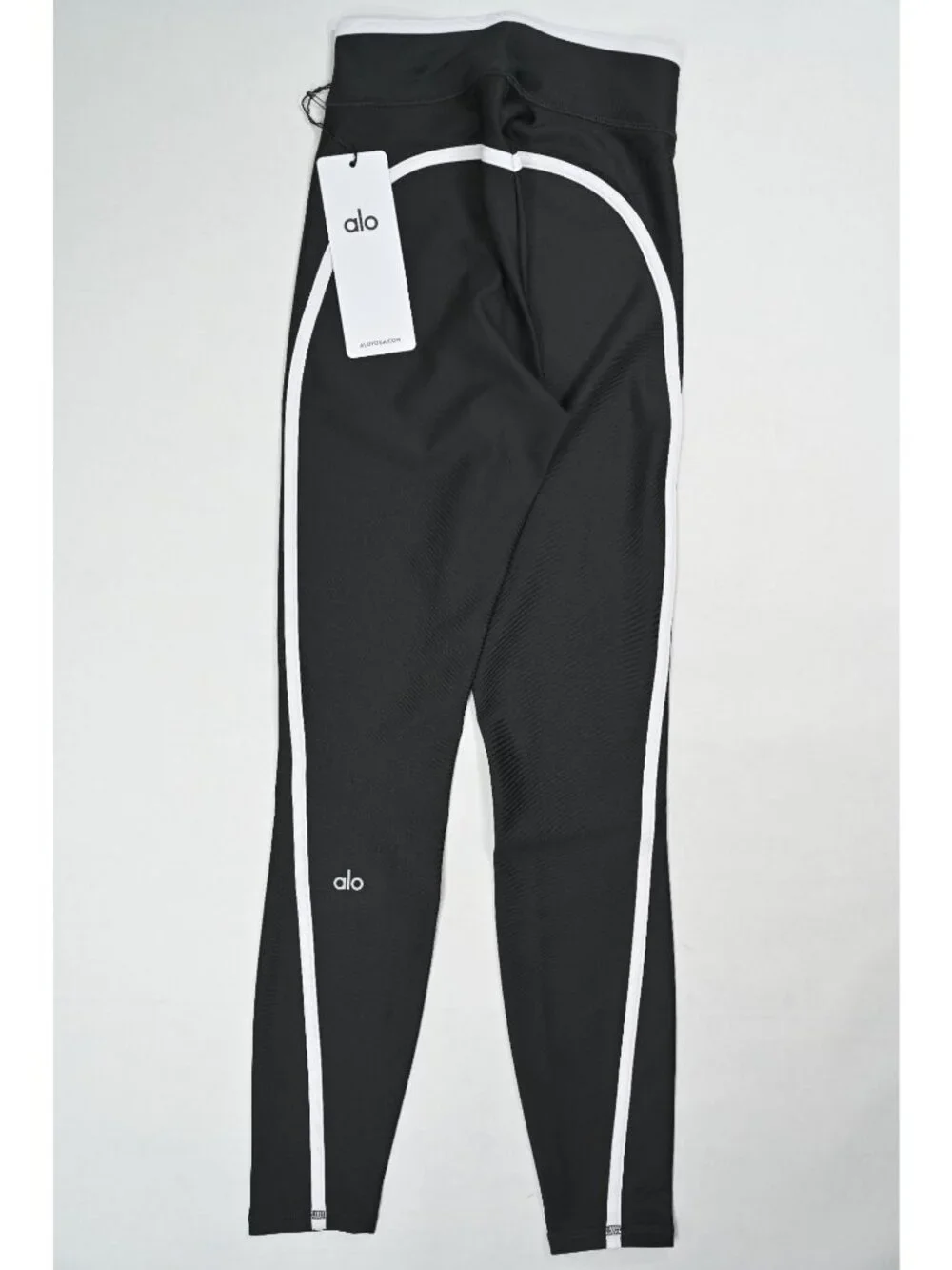 ALO Yoga Airlift High Waist Charger 7/8 Leggings 54220R in Black/White